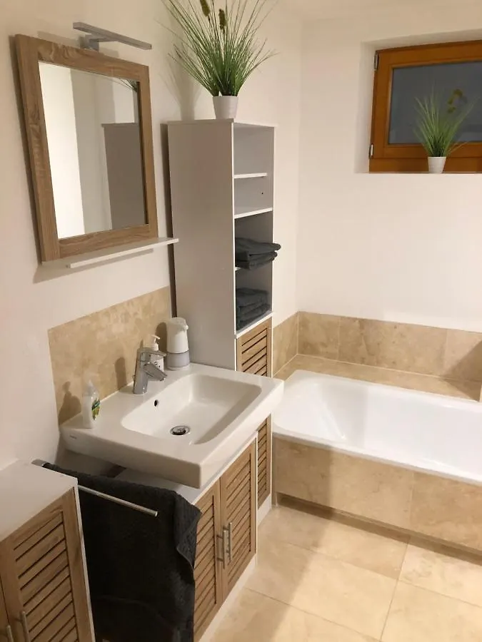 Ferienwohnung Tom Schnaittenbach